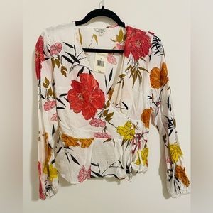 Guess. Lightweight Cotton Etched Hibiscus White blouse, Size S